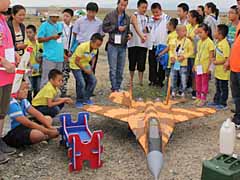 “飞向北京”青少年航空航天模型比赛