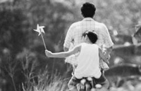 单亲孩子易得“心病”
